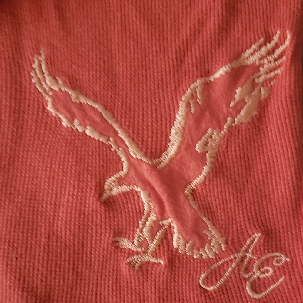 American Eagle Outfitters - Picture 4 of 6